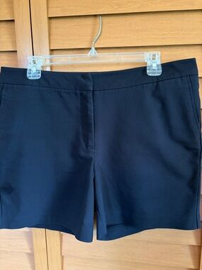 Women's Black Tailored Stretch Shorts